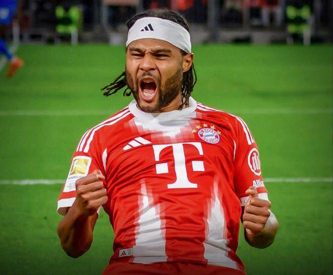 药厂德甲客场不败纪录终结!拜仁3-0勒沃库森,15连胜宣战大巴黎